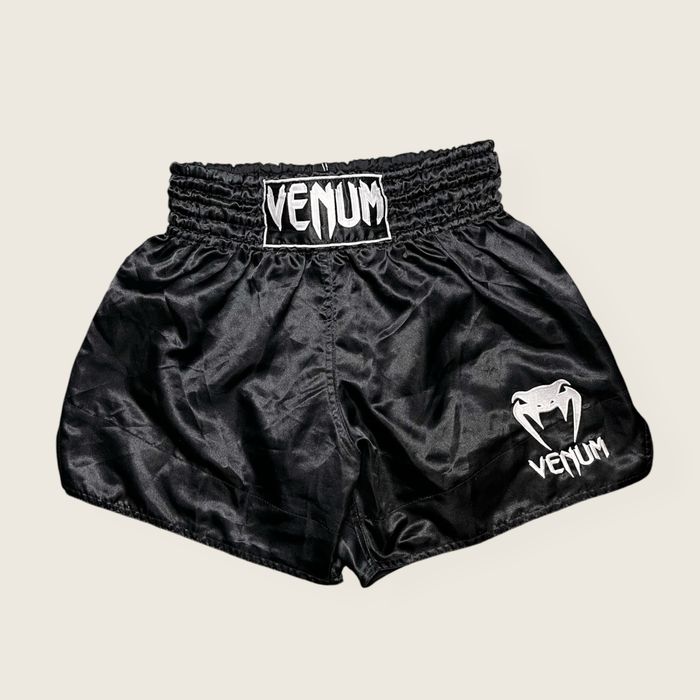 Czarne spodenki Venum Classic Muay Thai fit m