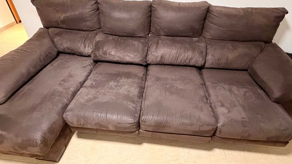 Sofá com chaise long