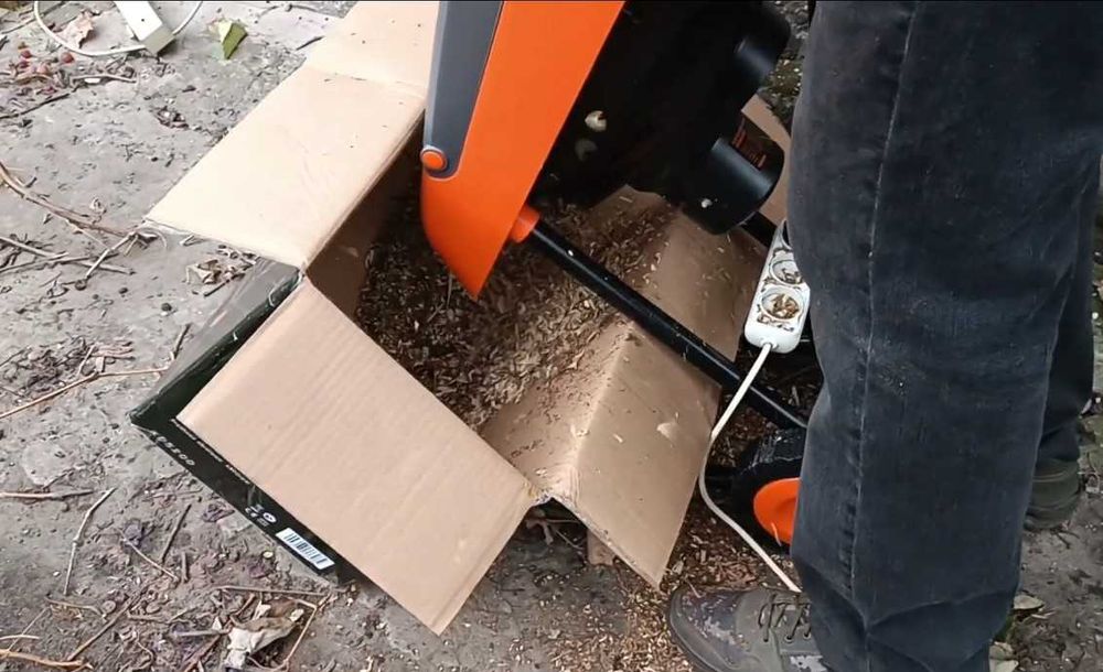 Подрібнювач гілок(Польща)3500вт.Електричний подрібнювач гілок.