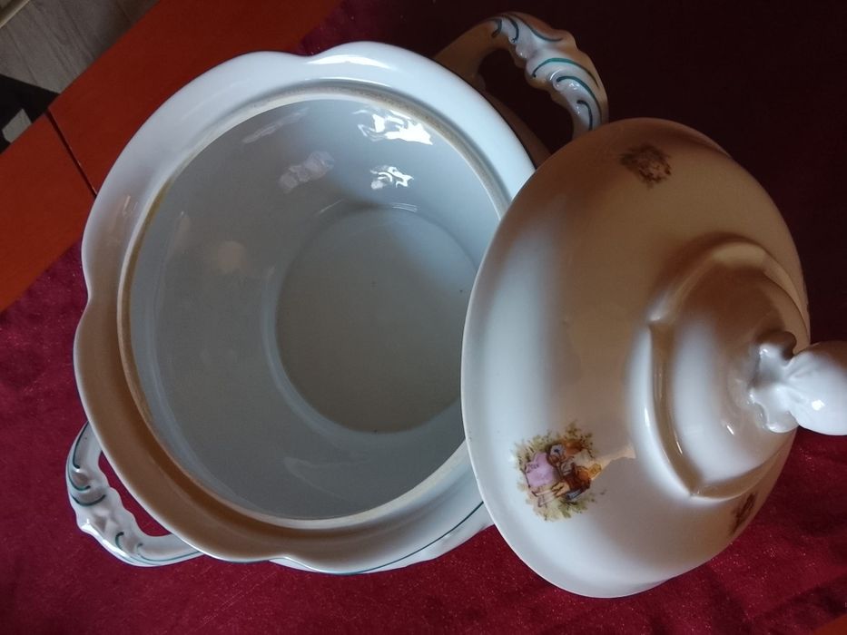 Zabytkowa porcelanowa waza
