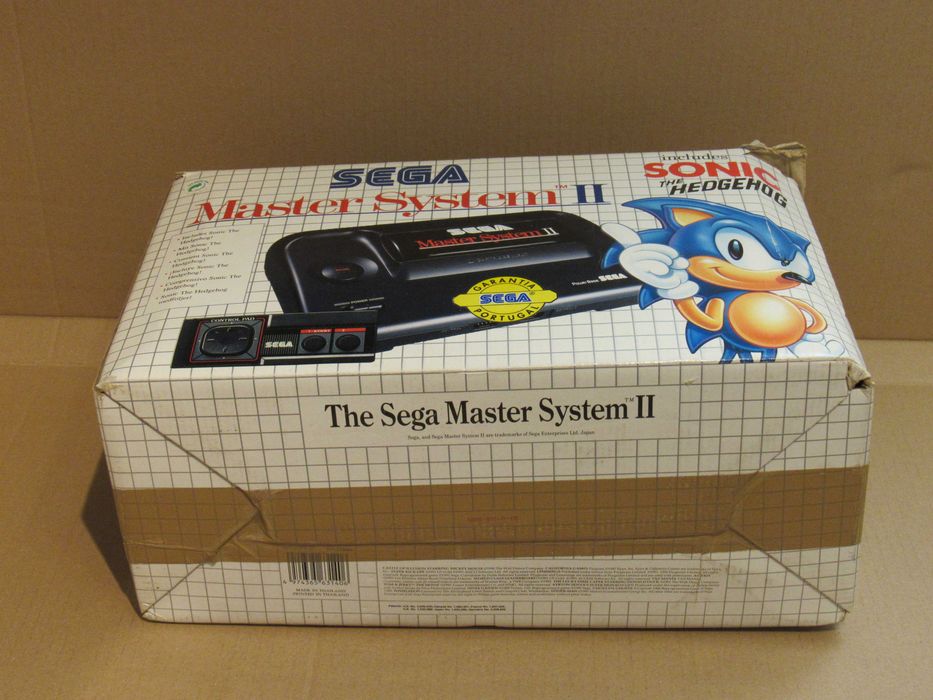 Consola Sega Master System II Sonic em caixa