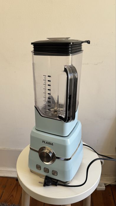 Flama Pro Inox 2000W - Liquidificador