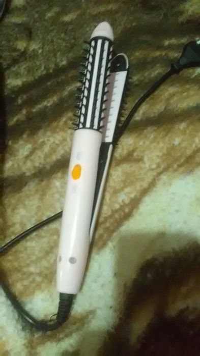 Выравниватель  для волос