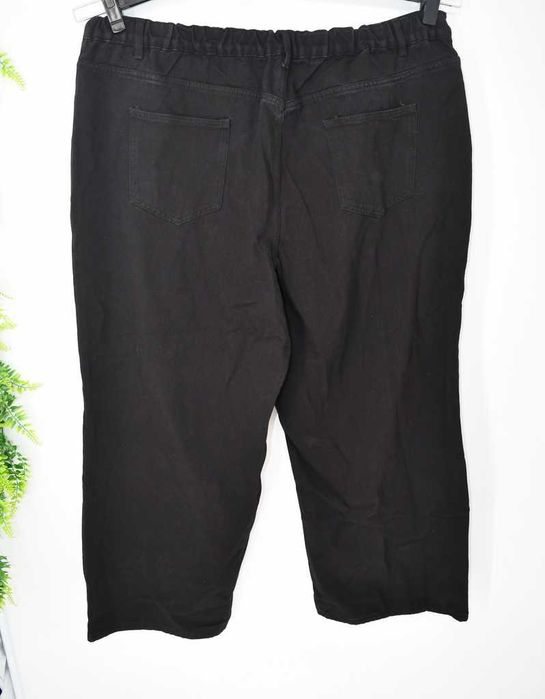 Jeansy z prostymi nogawkami i dziurami 4XL