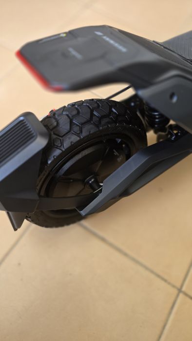 Trotinete segway ZT3 pro nova com 6km apenas