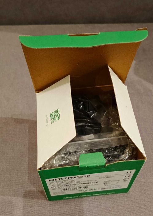 Nowy Schneider miernik parametrów sieci LCD METSEPM5320 Modbus TCP/IP