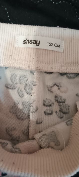 Spodnie dresowe 122 Sinsay milutkie