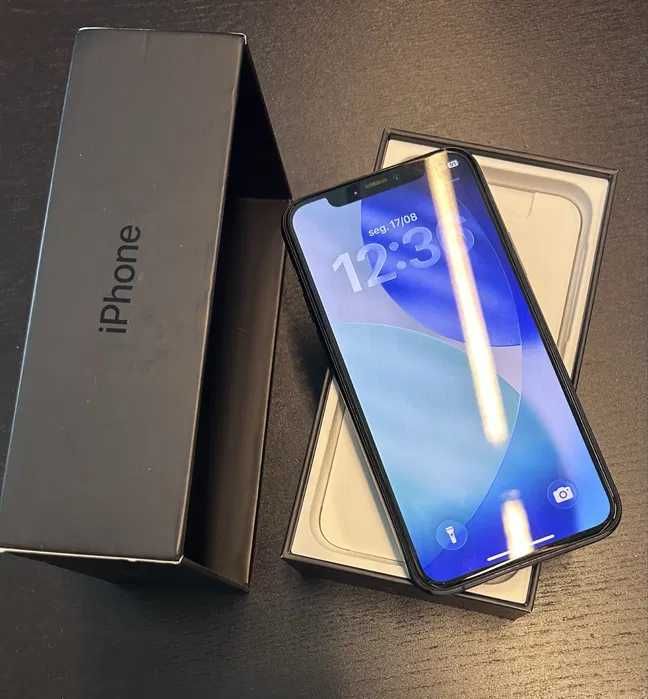 iPhone 11 Pro impecável com extras
