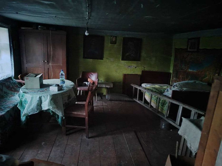 Продаж землі з Будинком в с. Підгіря біля стадіону.