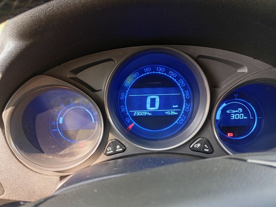 Citroën C4 e Hdi — photo 5