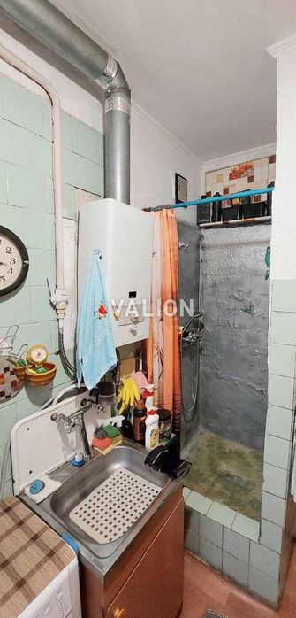 Продаж 1к квартири на вул. Набережно-Лугова 3, Подільський район Правий берег