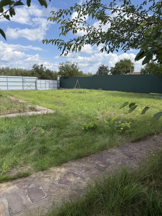 Будинок 160м2,ділянка 50сот. 20хв від Києва.Великий гараж.