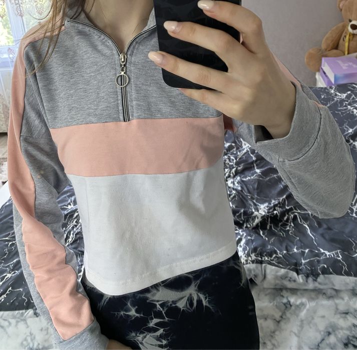 кроп-топ (розмір 42)