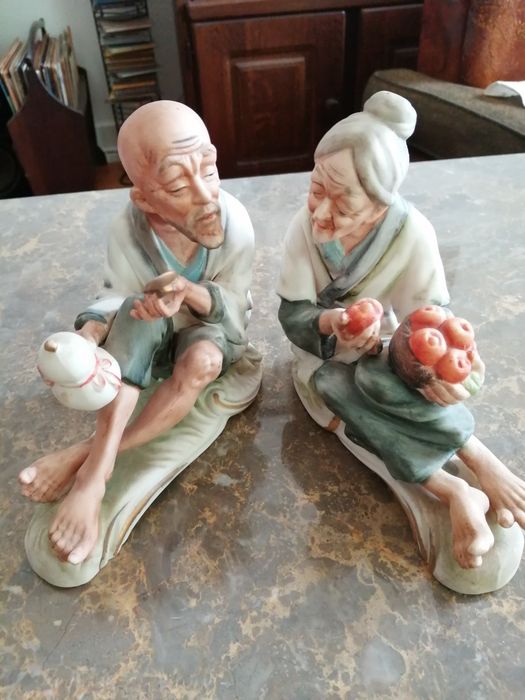Conjunto de figuras em cerâmica japonesa. Vintage. Estado impecável