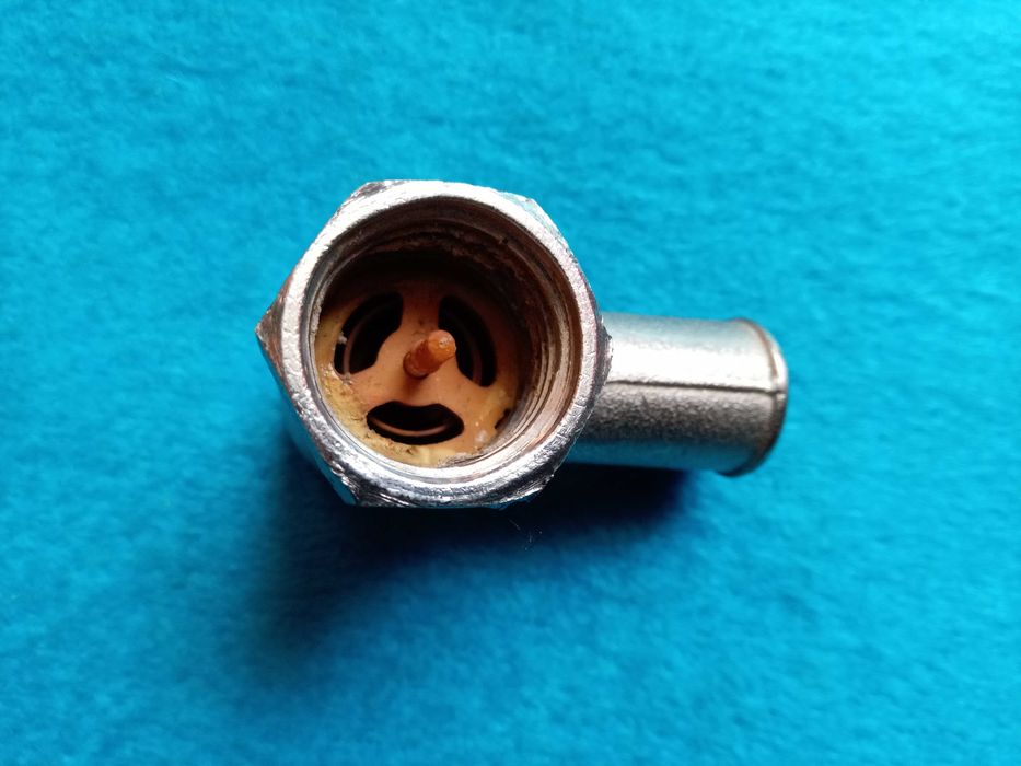 Предохранительный клапан водонагревателя Ariston SG 80 (бойлер)