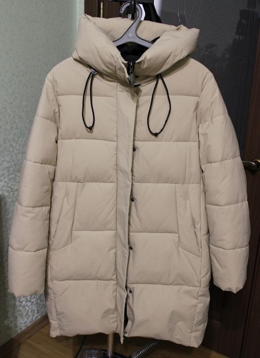 Жіночий теплий пуховик