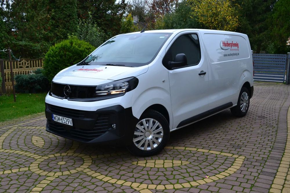Opel Vivaro  1.5/120 PS/faktura VAT/kamera/navi/virtual/serwisowany