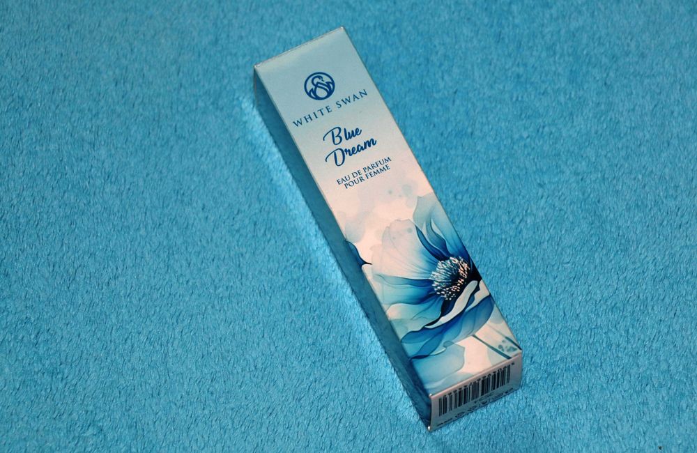 Perfumy Blue Dream woda perfumowana White Swan