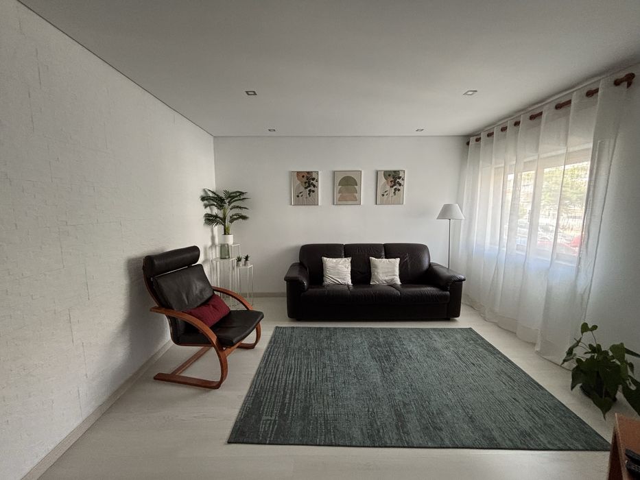 Apartamento T2, remodelado. A 5 min da praia