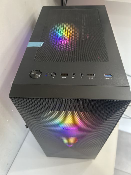 Komputer Gamingowy: Ryzen 5 1500X- 4R/8W/Dyski 628GB/16GB RAM/MSI-2GB/