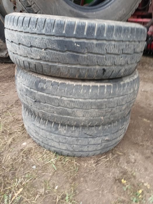 Opony 215/70 r15c toyo