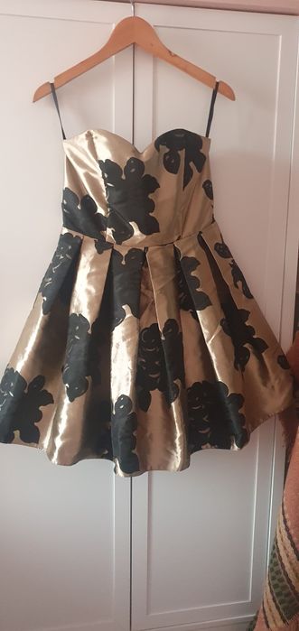 Sukienka M                 .