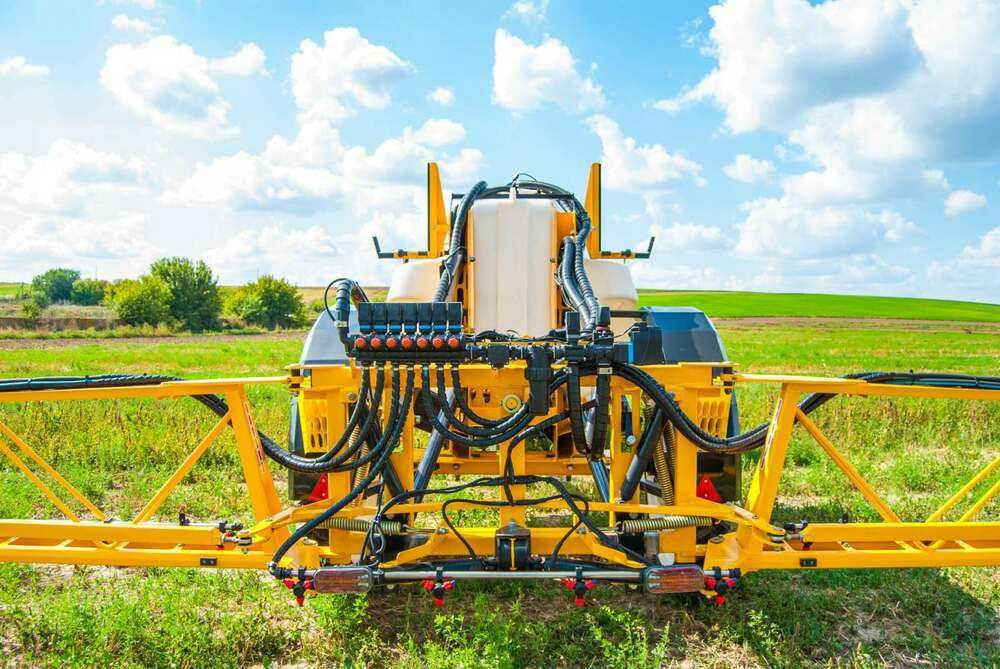 Опрыскиватель прицепной Богуслав ОПК 3200 24 Титан New ARAG Bravo 400