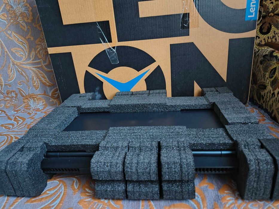Lenovo Legion 5 17ACH6H/17.3* Ryzen 7 5800H RTX 3070 8 GB ОЗП 16 GB