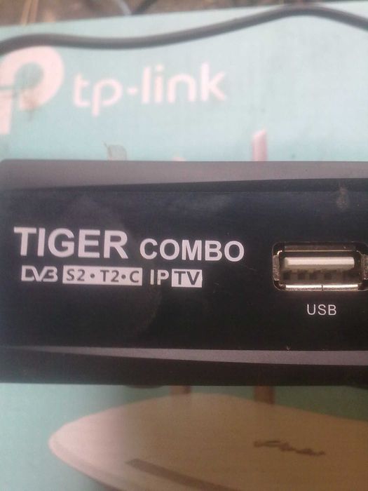 Спутниковий комбо ресивер тигр