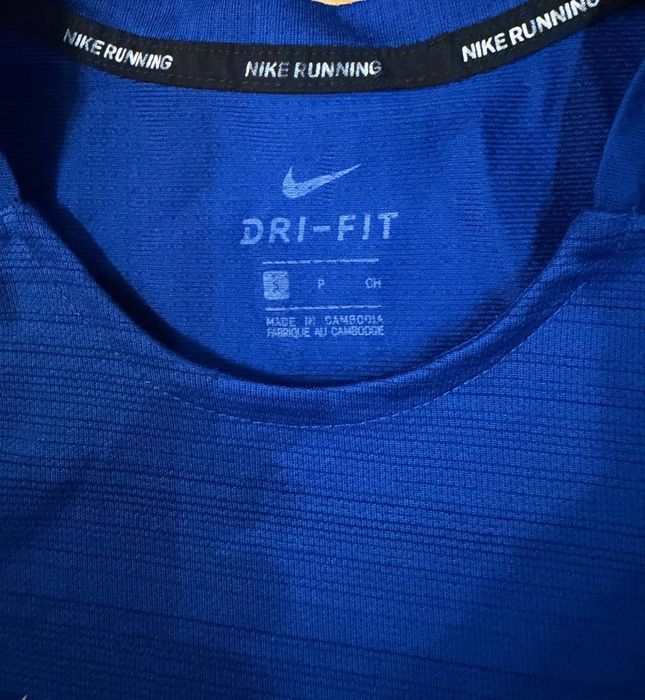 Чоловіча синя бігова футболка Nike Dri-FIT Miler розмір S