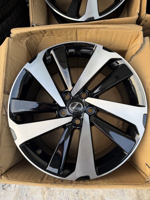 Диски 4 шт R 18 Lexus Toyota Оригінал .