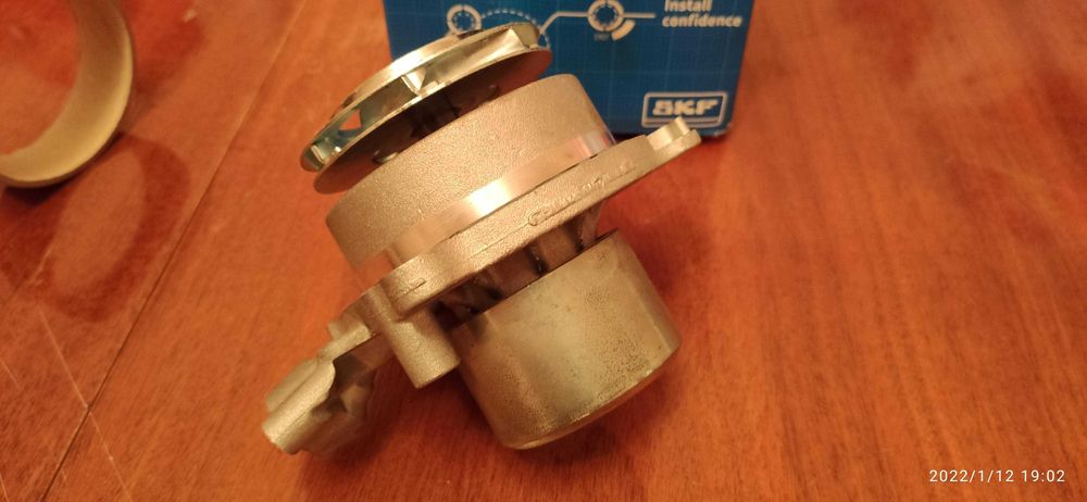 Водяной насос SKF VKPC 81178
