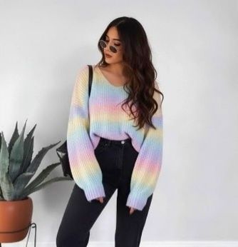 Sweter Mohito tęczowy wielokolorowy w serek v neck