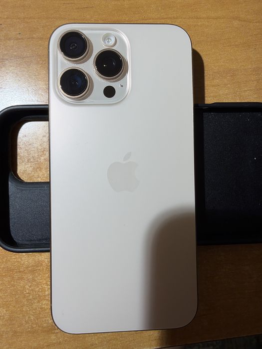 Sprzedam iPhone 16 Pro Max 512GB tytan pustynny