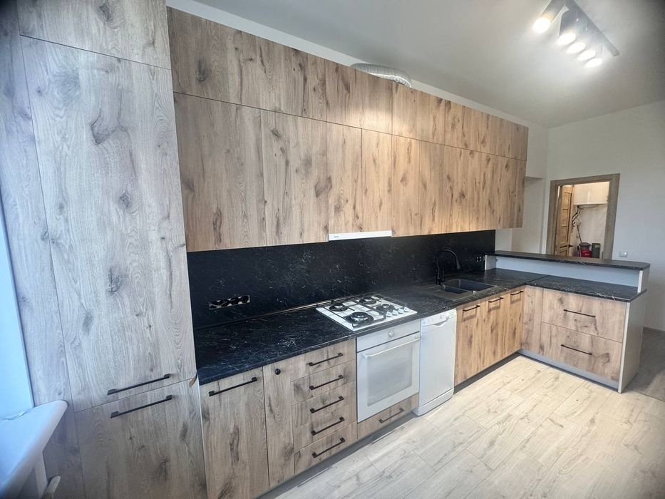 Продаж 2к квартири, вул. Обліски,  м.Долина