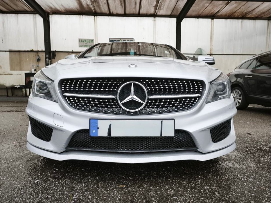 Mercedes-Benz CLA 200d Shooting Brake versão AMG Line,