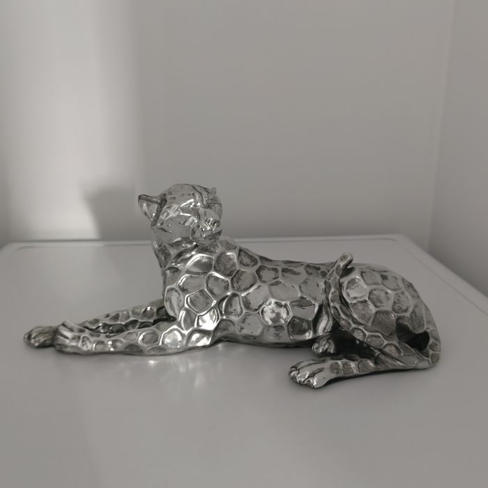 Várias peças decorativas