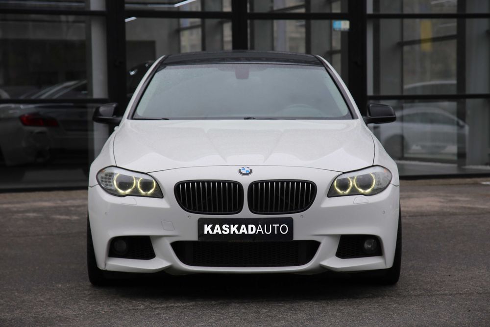 BMW 5 Series 520 Офіційна