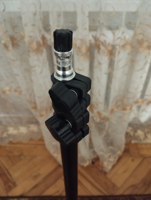 Штатив продам  или обменяю б.у