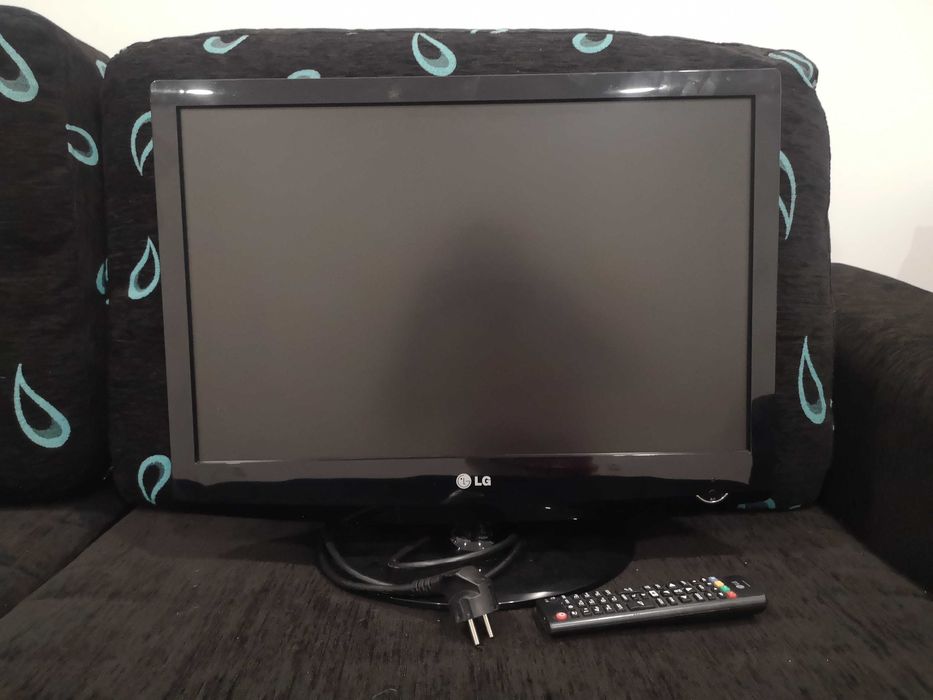 Tv LG 22LG3050, 22 polegadas, com telecomando