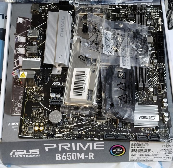 Материнська плата AM5 B650M-R Asus Prime
