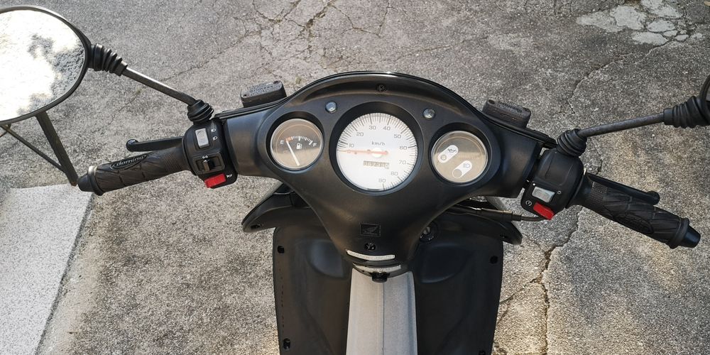 Scooter Honda X8R - S