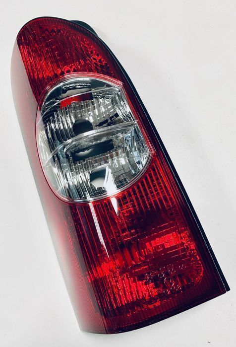 Lampa tylna Opel Movano Renault Master furgon po 1999 roku