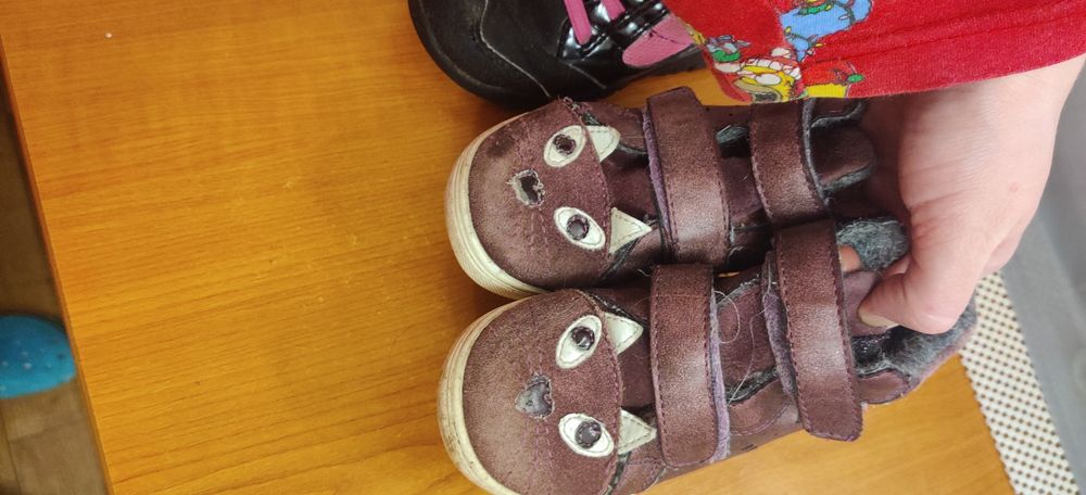 Дитяче взуття розмір 25