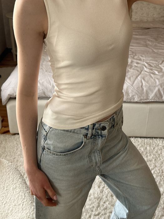 майка з вирізом на спині Zara