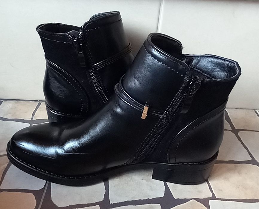 Botas pretas - Tamanho 36