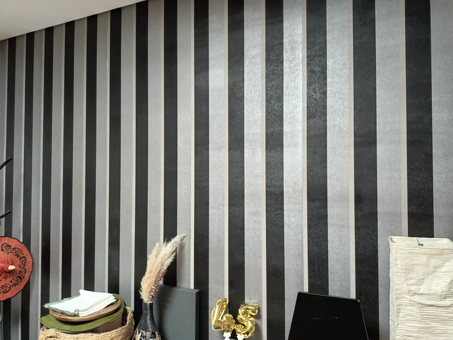 Colagem,aplicador, colocação, aplicação de papel de parede.