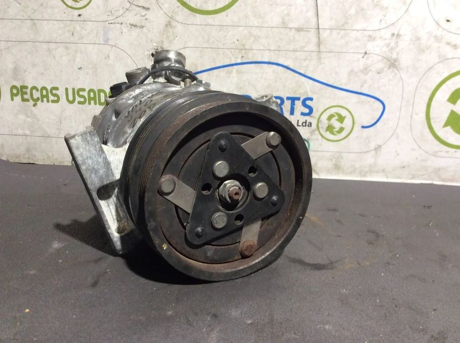 Compressor ar condicionado Volvo V40 2.0D 2014