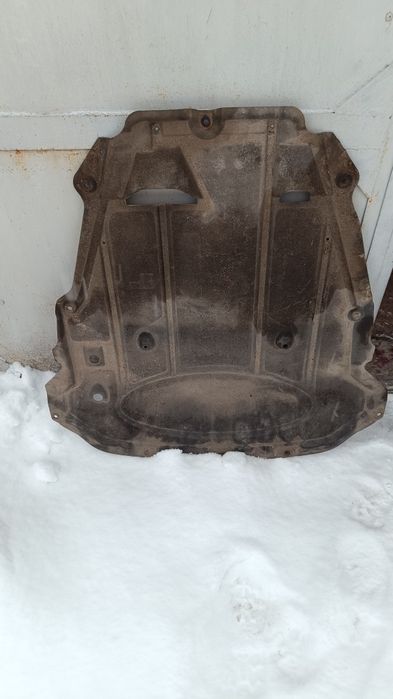 Продам захист двигуна Ніссан лиф