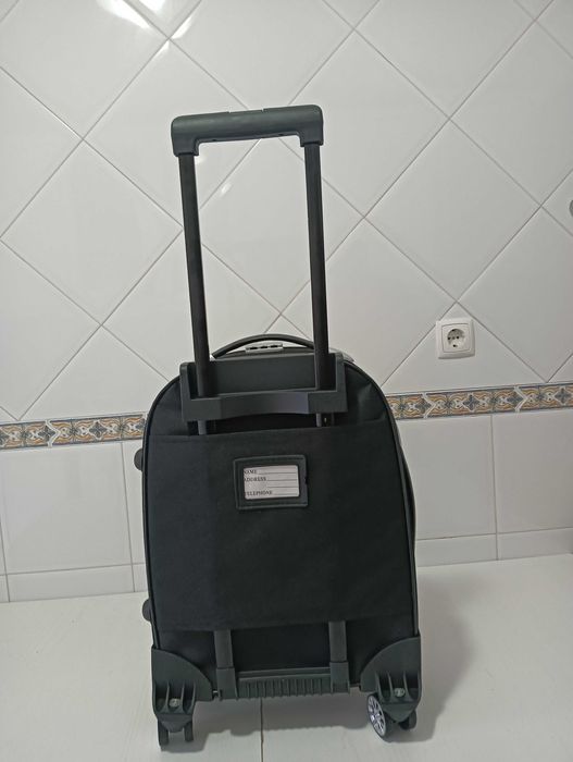 Mala viagem pequena Batiki World